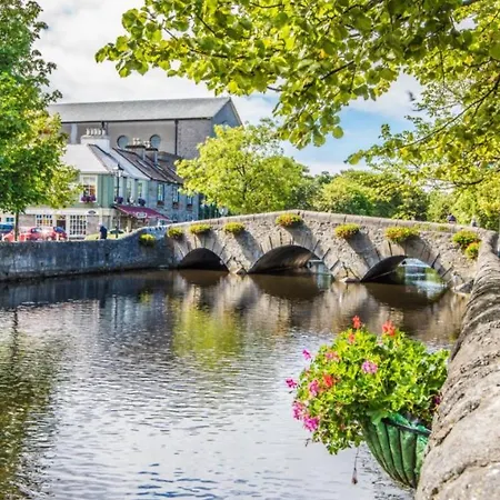 Knockranny House & Westport