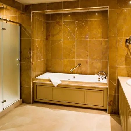 Hotel Knockranny House & Westport