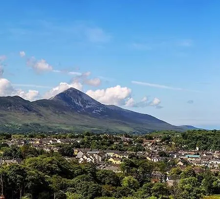Knockranny House & Westport