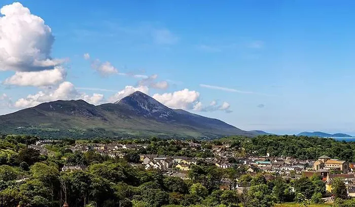 Knockranny House & Westport